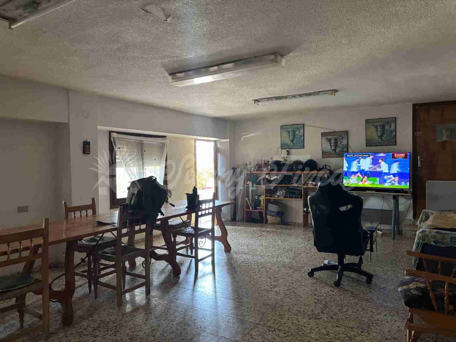5 slaapkamer Finca/Landhuis te koop in Hondon de las Nieves met zwembad garage - € 148.000 (Ref: 9841787)