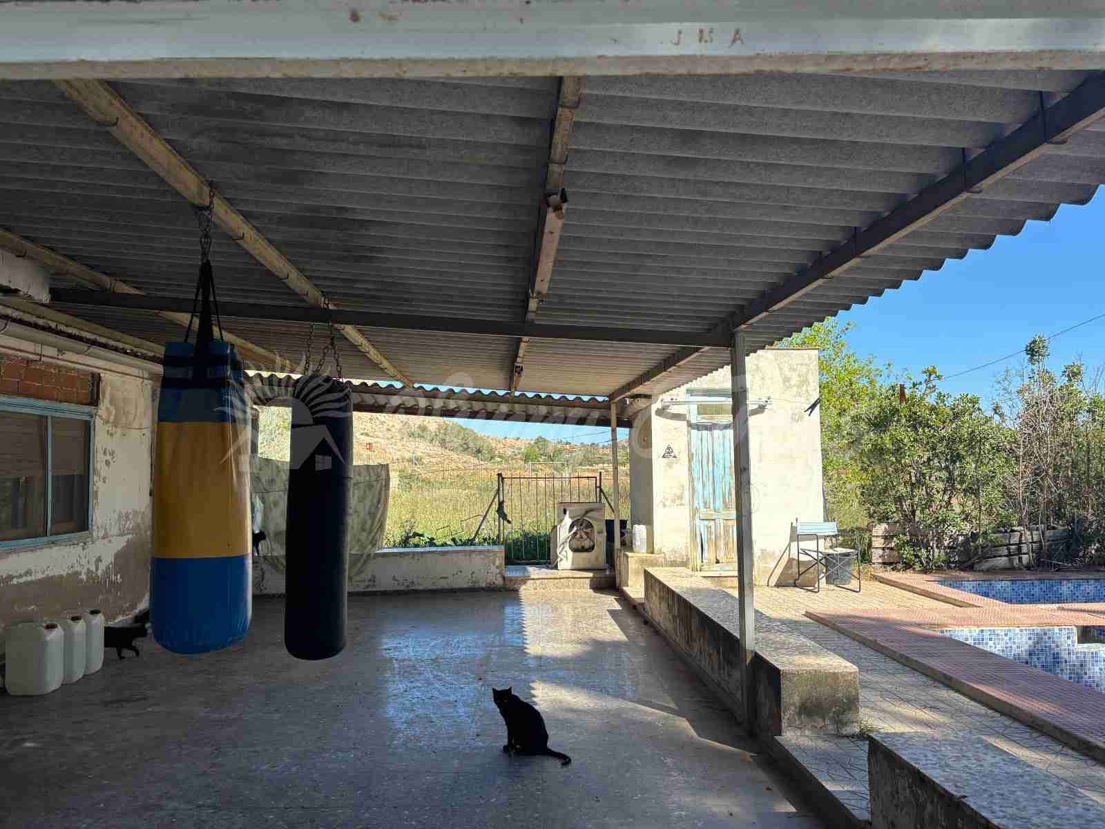 5 slaapkamer Finca/Landhuis te koop in Hondon de las Nieves met zwembad garage - € 148.000 (Ref: 9841787)