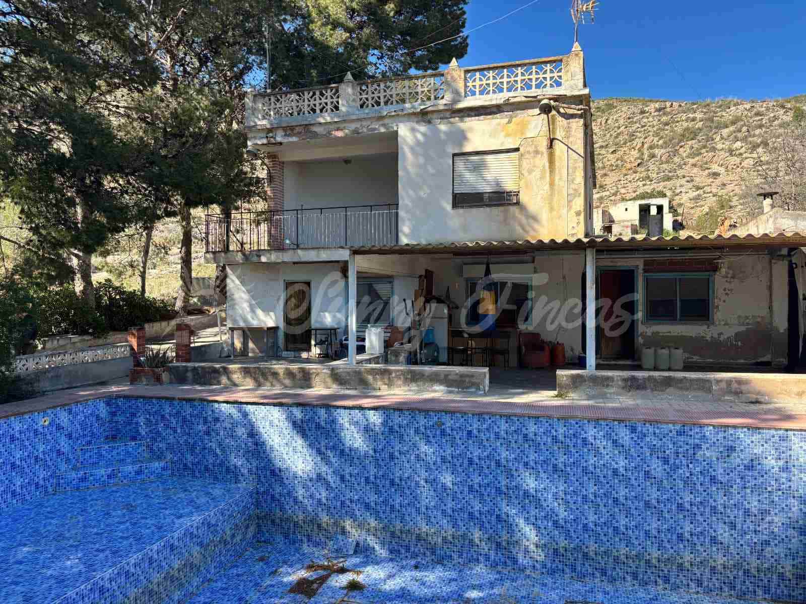5 slaapkamer Finca/Landhuis te koop in Hondon de las Nieves met zwembad garage - € 148.000 (Ref: 9841787)