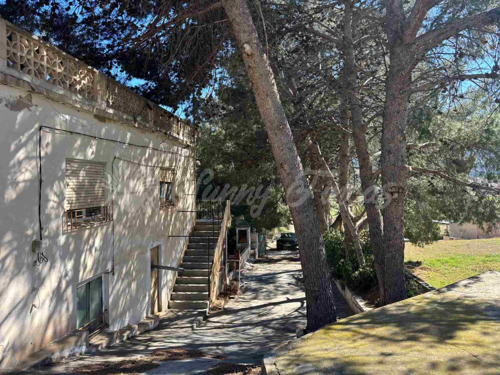 5 slaapkamer Finca/Landhuis te koop in Hondon de las Nieves met zwembad garage - € 148.000 (Ref: 9841787)