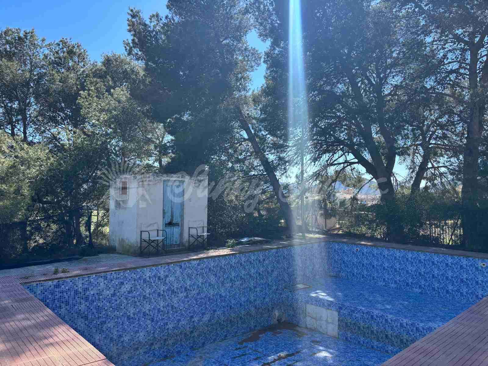 5 slaapkamer Finca/Landhuis te koop in Hondon de las Nieves met zwembad garage - € 148.000 (Ref: 9841787)