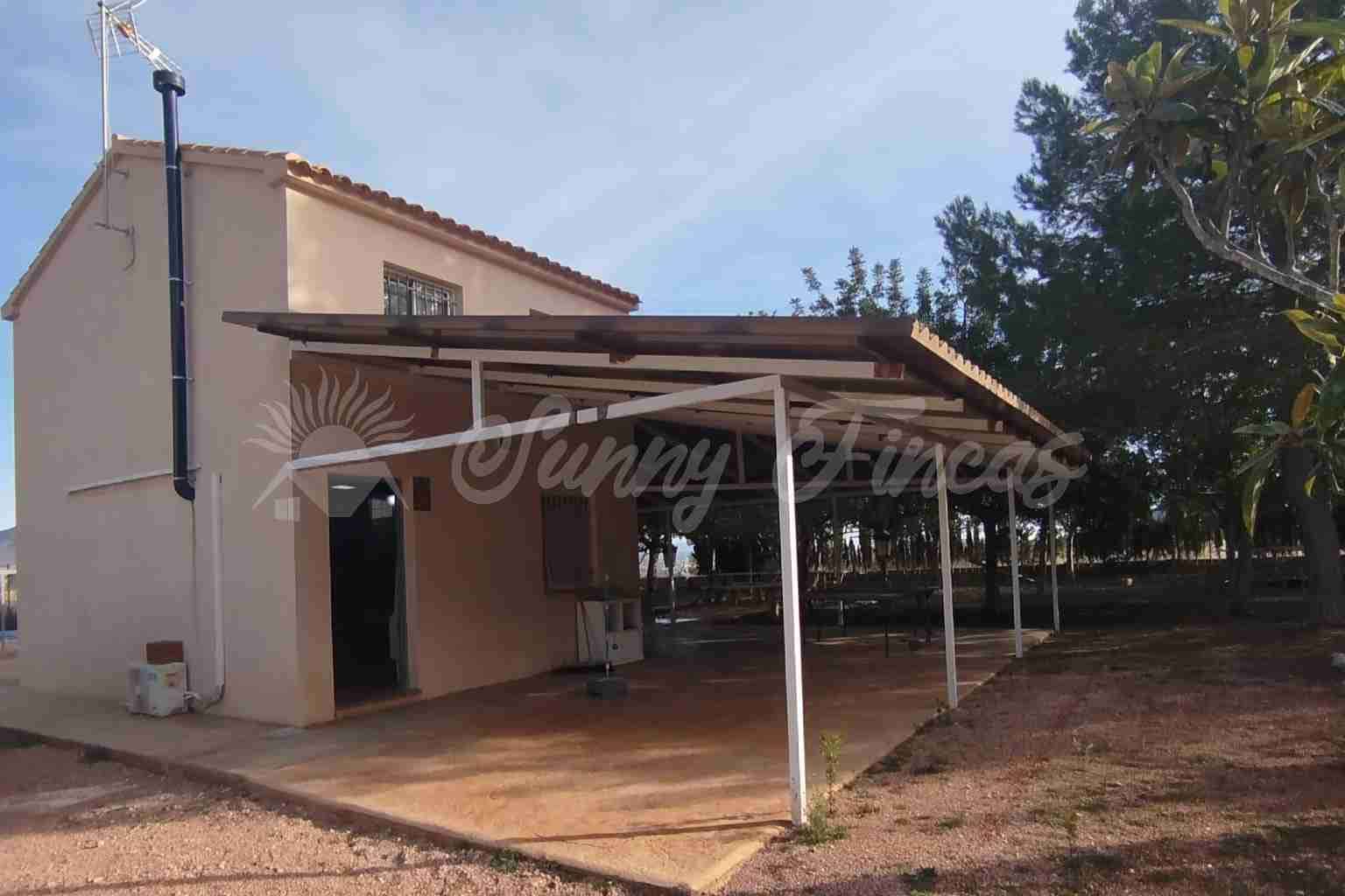 2 bedroom Finca/Country House for sale in La Romana with pool garage - € 195,000 (Ref: 9841909)
