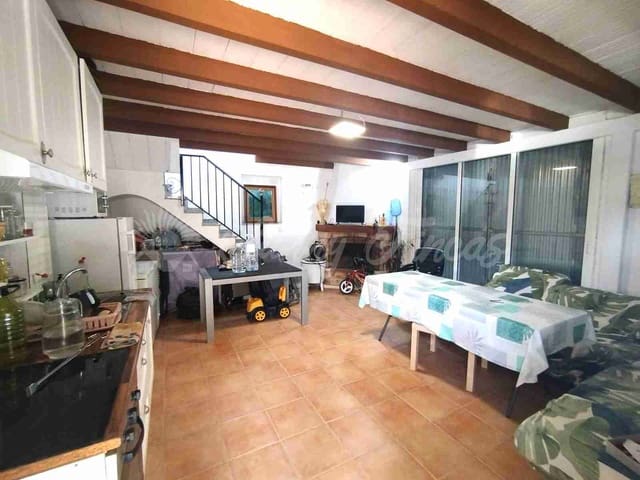 2 bedroom Finca/Country House for sale in La Romana with pool garage - € 195,000 (Ref: 9841909)
