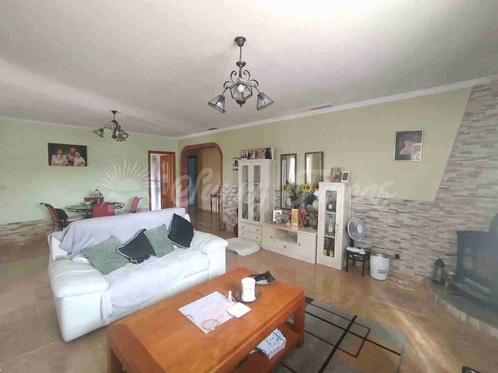 3 quarto Moradia em Banda para venda em La Romana com piscina garagem - 290 000 € (Ref: 9844045)