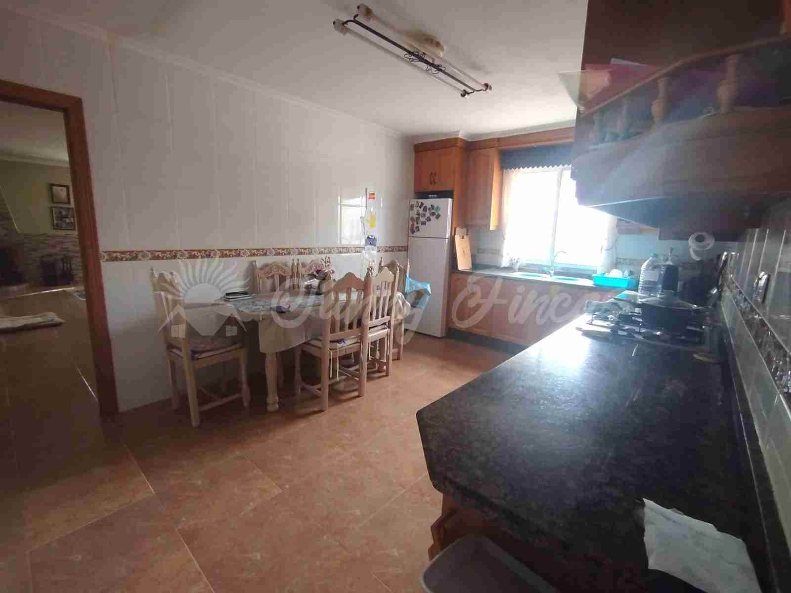 3 quarto Moradia em Banda para venda em La Romana com piscina garagem - 290 000 € (Ref: 9844045)