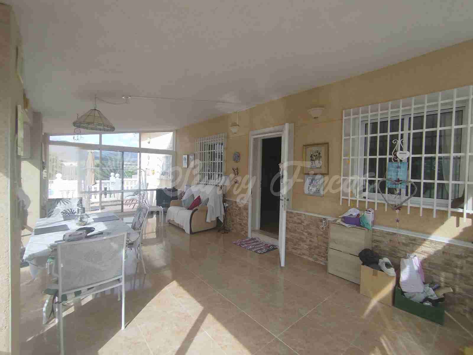 3 quarto Moradia em Banda para venda em La Romana com piscina garagem - 290 000 € (Ref: 9844045)