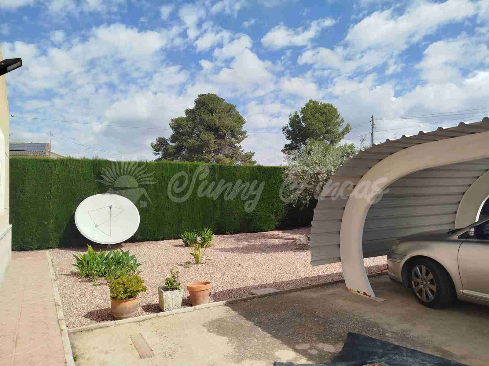 3 quarto Moradia em Banda para venda em La Romana com piscina garagem - 290 000 € (Ref: 9844045)
