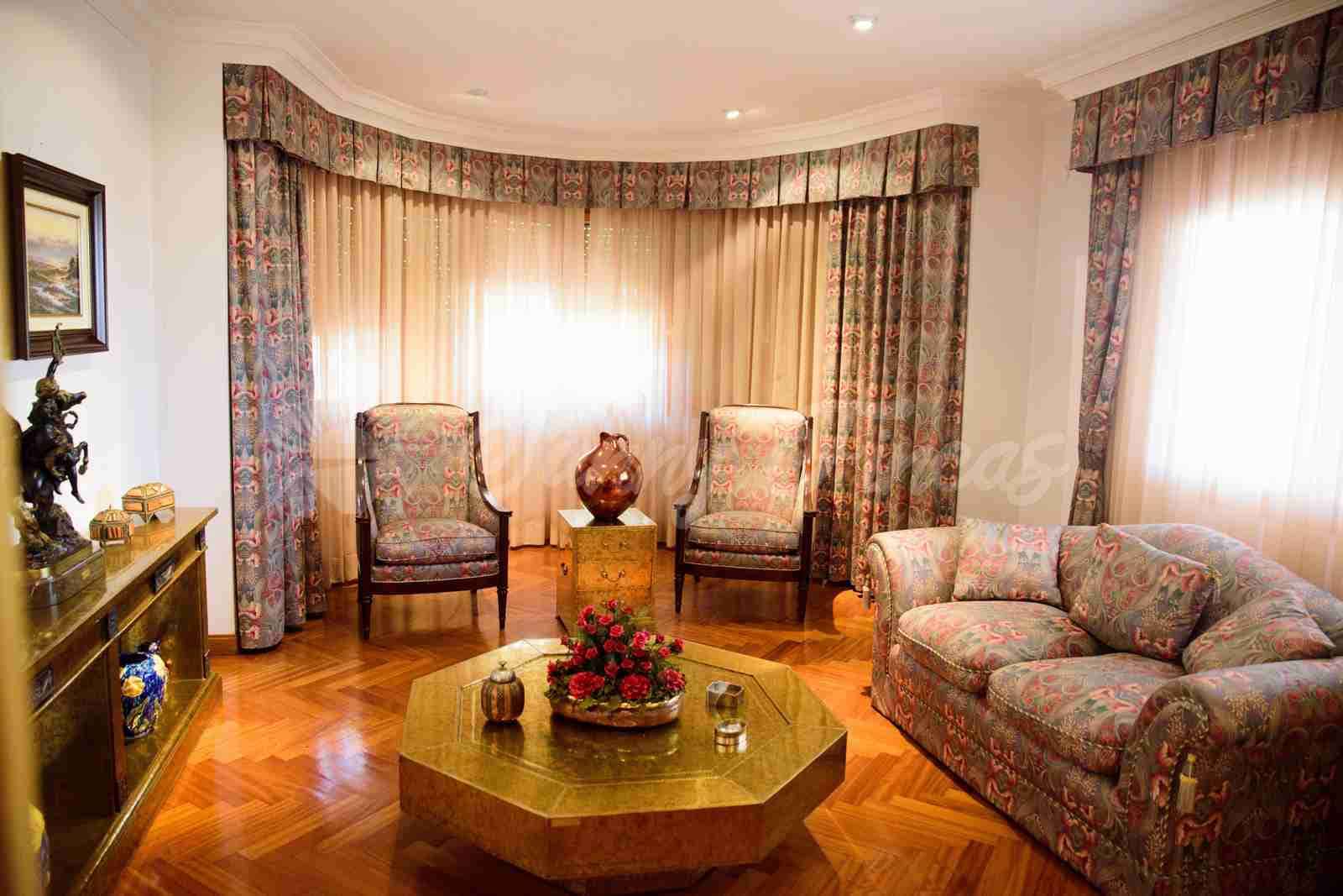 5 bedroom Terraced Villa for sale in Caudete with garage - € 489,000 (Ref: 9848374)