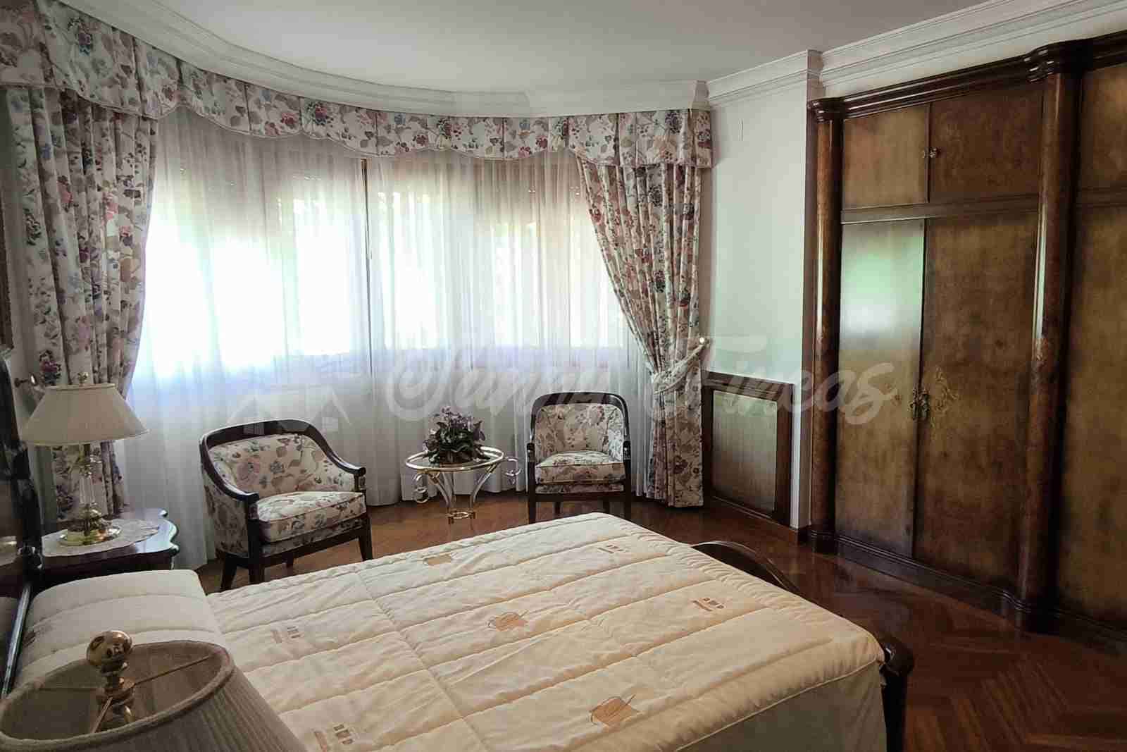 5 bedroom Terraced Villa for sale in Caudete with garage - € 489,000 (Ref: 9848374)