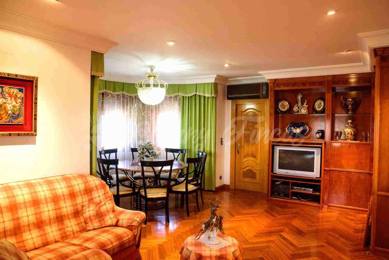 5 bedroom Terraced Villa for sale in Caudete with garage - € 489,000 (Ref: 9848374)