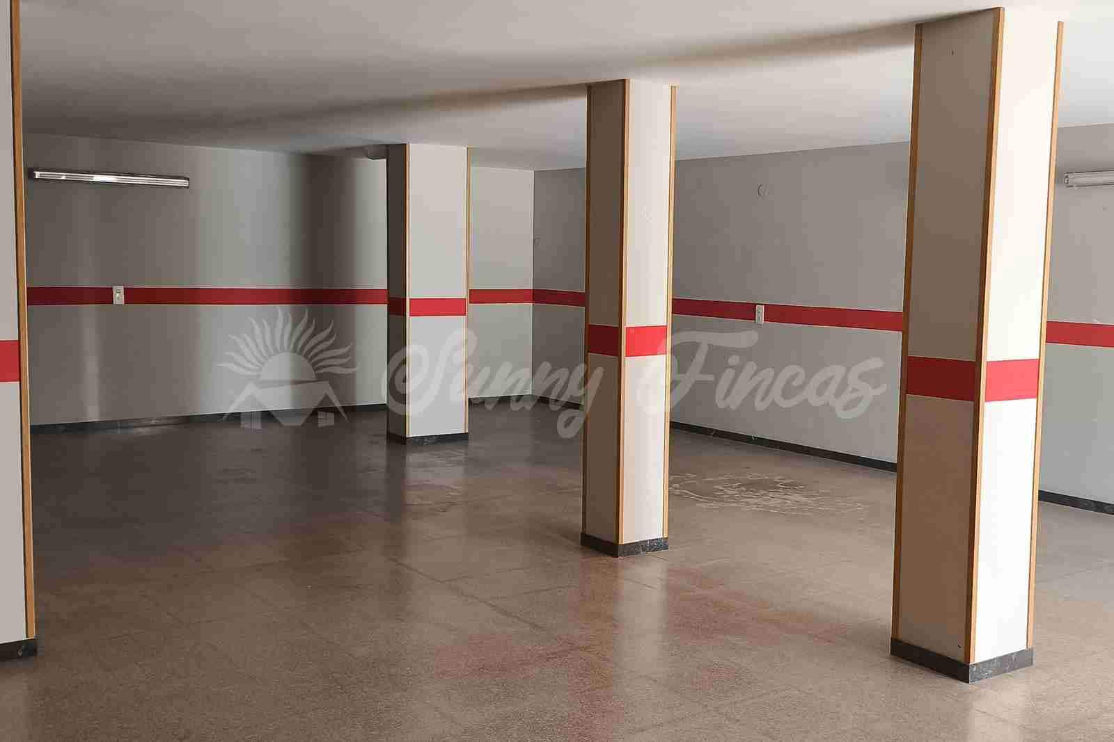 5 bedroom Terraced Villa for sale in Caudete with garage - € 489,000 (Ref: 9848374)