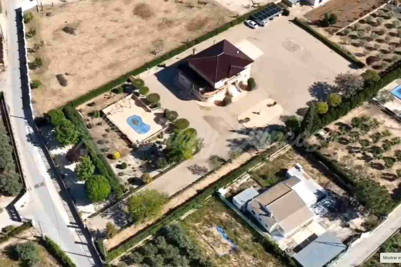 5 bedroom Terraced Villa for sale in Yecla with pool garage - € 649,000 (Ref: 9866229)