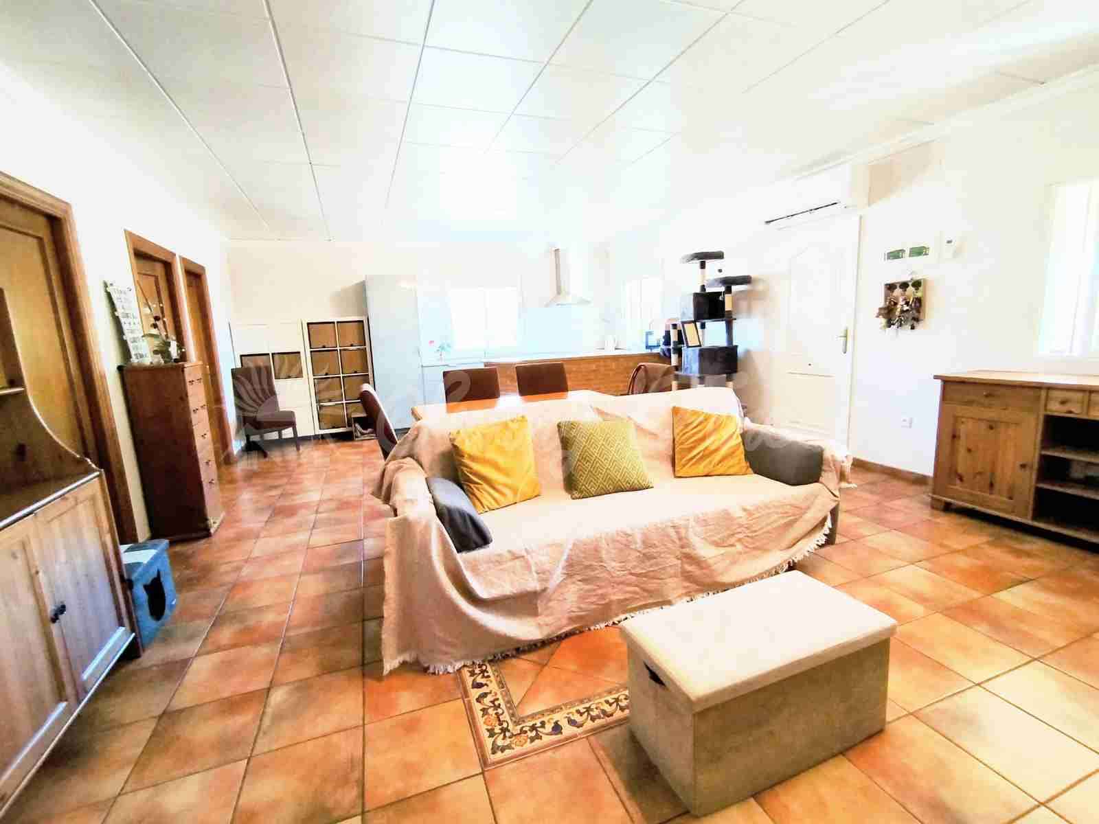 2 slaapkamer Finca/Landhuis te koop in Caudete met zwembad garage - € 159.500 (Ref: 9866338)