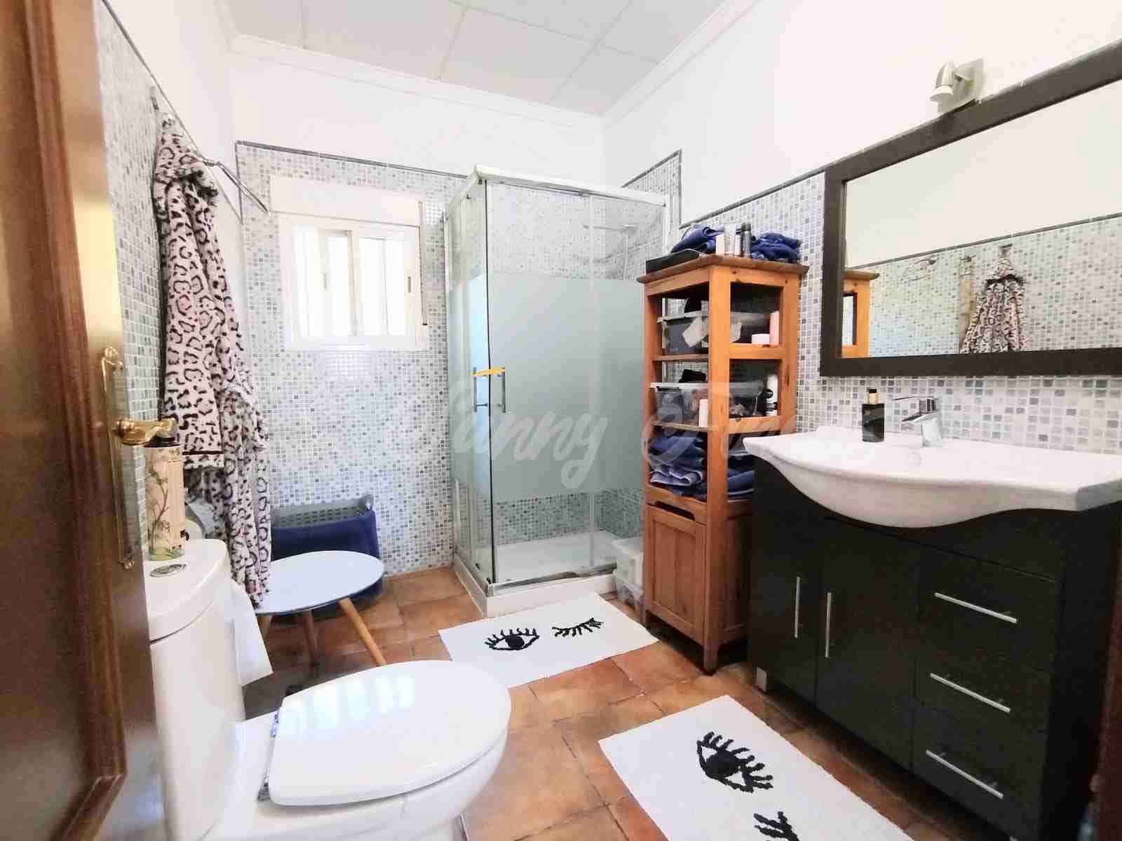 2 slaapkamer Finca/Landhuis te koop in Caudete met zwembad garage - € 159.500 (Ref: 9866338)