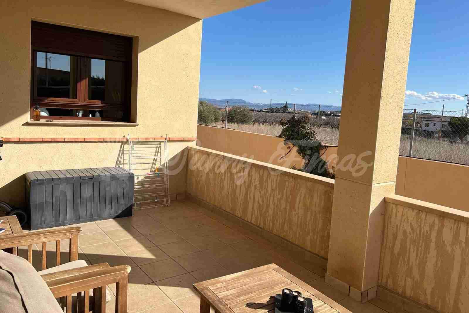 4 Zimmer Reihenhaus zu verkaufen in Caudete mit Pool Garage - 299.000 € (Ref: 9889405)