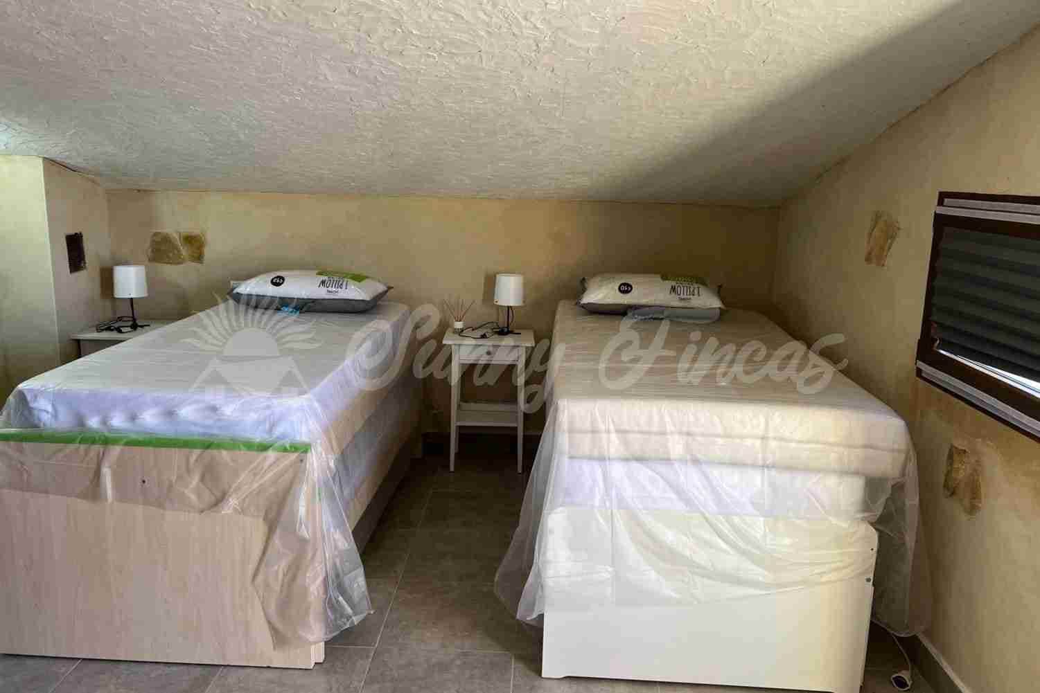 4 Zimmer Reihenhaus zu verkaufen in Caudete mit Pool Garage - 299.000 € (Ref: 9889405)