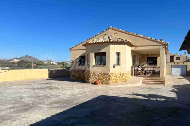 4 Zimmer Reihenhaus zu verkaufen in Caudete mit Pool Garage - 299.000 € (Ref: 9889405)