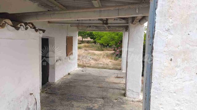 Finca/Landehus til salg i Caudete med garage - € 39.000 (Ref: 9918951)