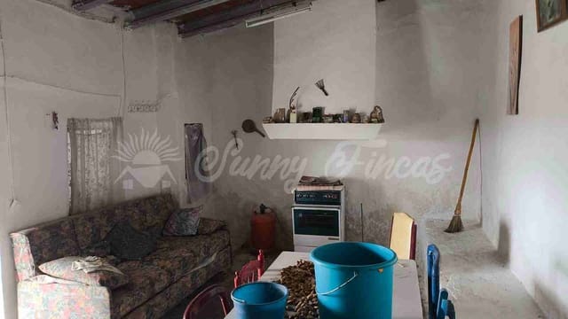 Finca/Landehus til salg i Caudete med garage - € 39.000 (Ref: 9918951)