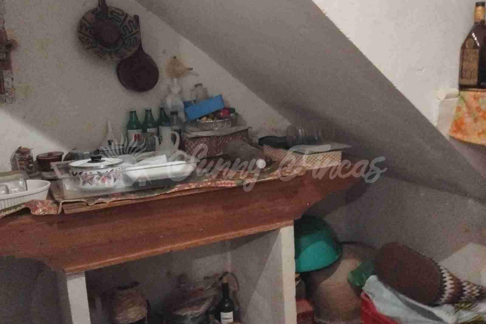 6 soverom Finca/Herregård til salgs i La Romana med garasje - € 160 000 (Ref: 9938800)