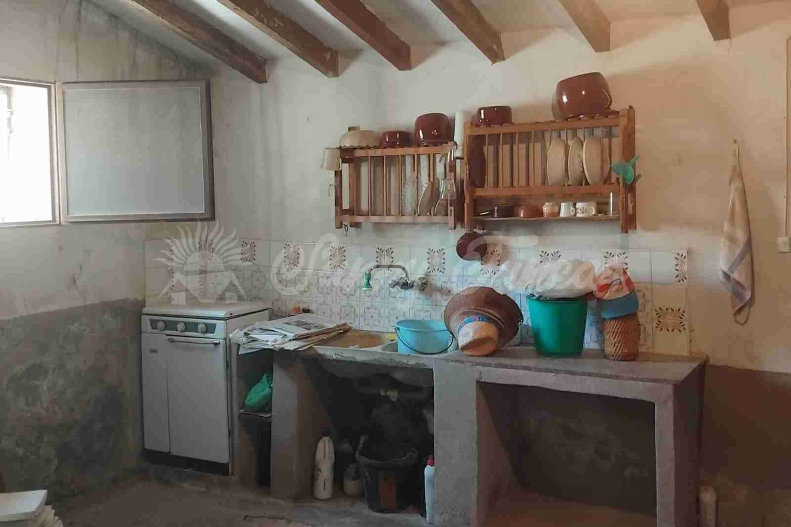 6 soverom Finca/Herregård til salgs i La Romana med garasje - € 160 000 (Ref: 9938800)