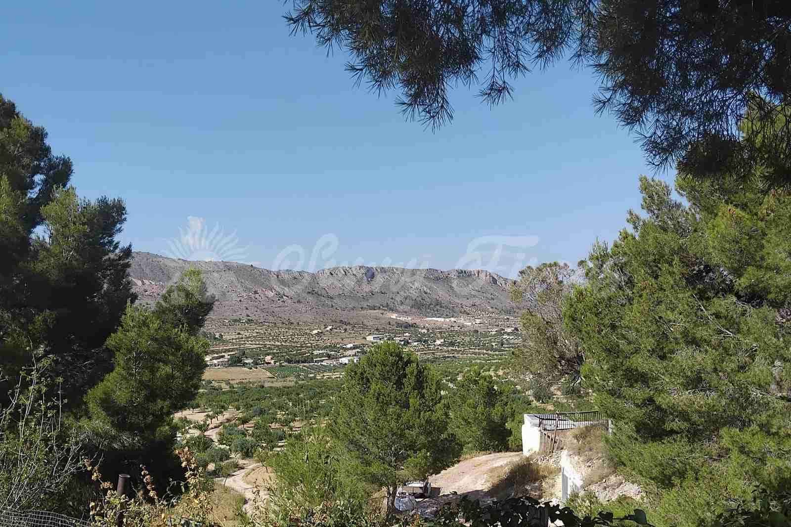 6 soverom Finca/Herregård til salgs i La Romana med garasje - € 160 000 (Ref: 9938800)