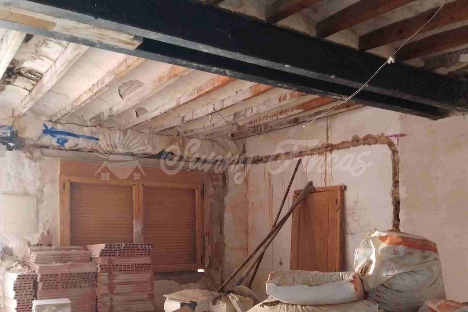 7 soverom Finca/Herregård til salgs i La Romana - € 130 000 (Ref: 9938977)