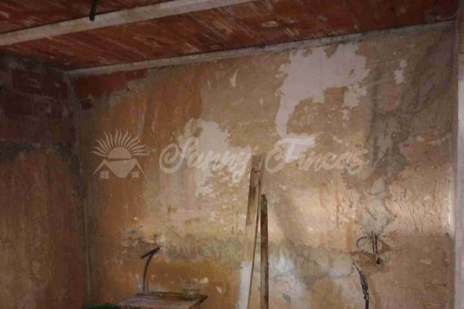 7 soverom Finca/Herregård til salgs i La Romana - € 130 000 (Ref: 9938977)