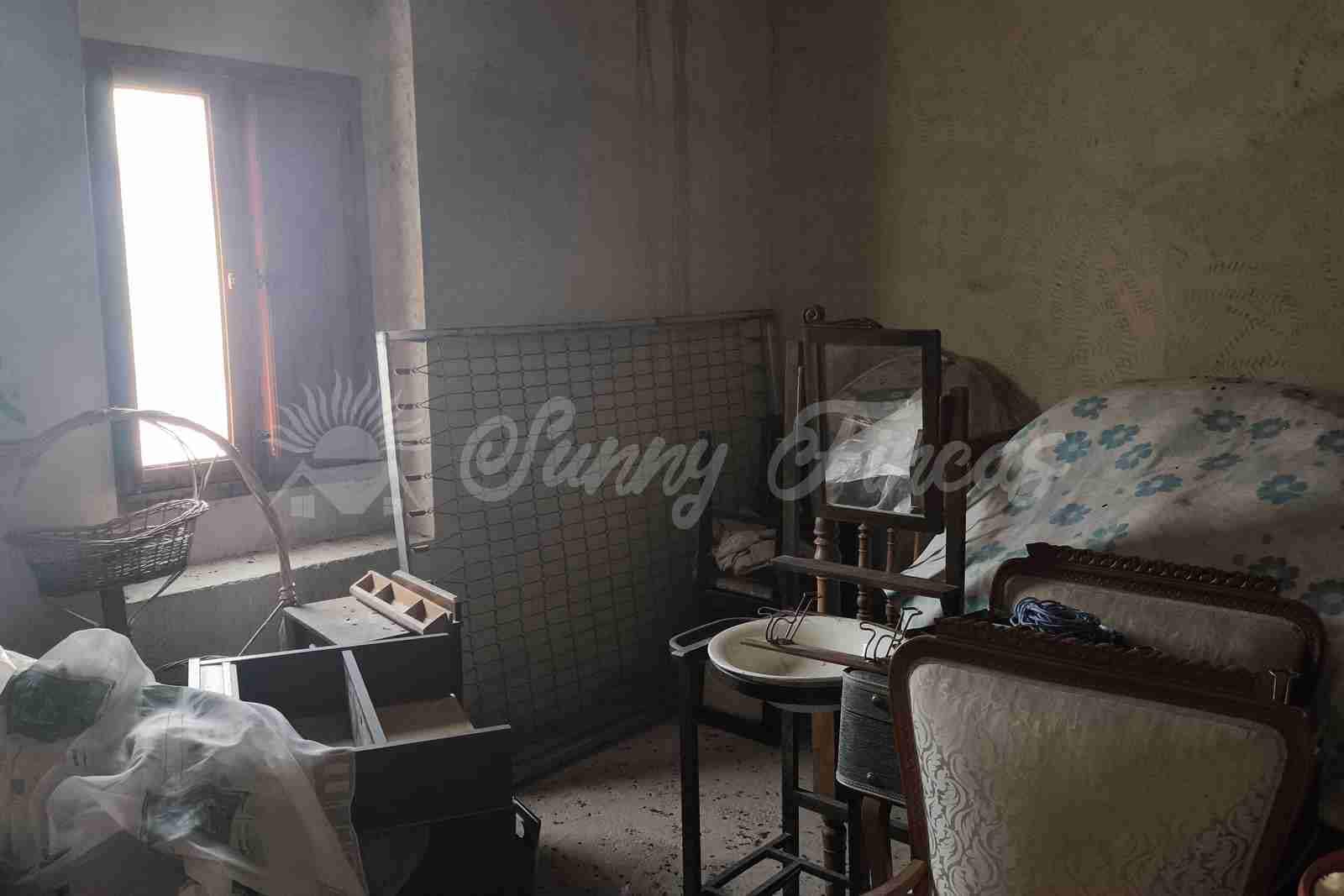 5 soveværelse Finca/Landehus til salg i Canada - € 57.000 (Ref: 9941207)