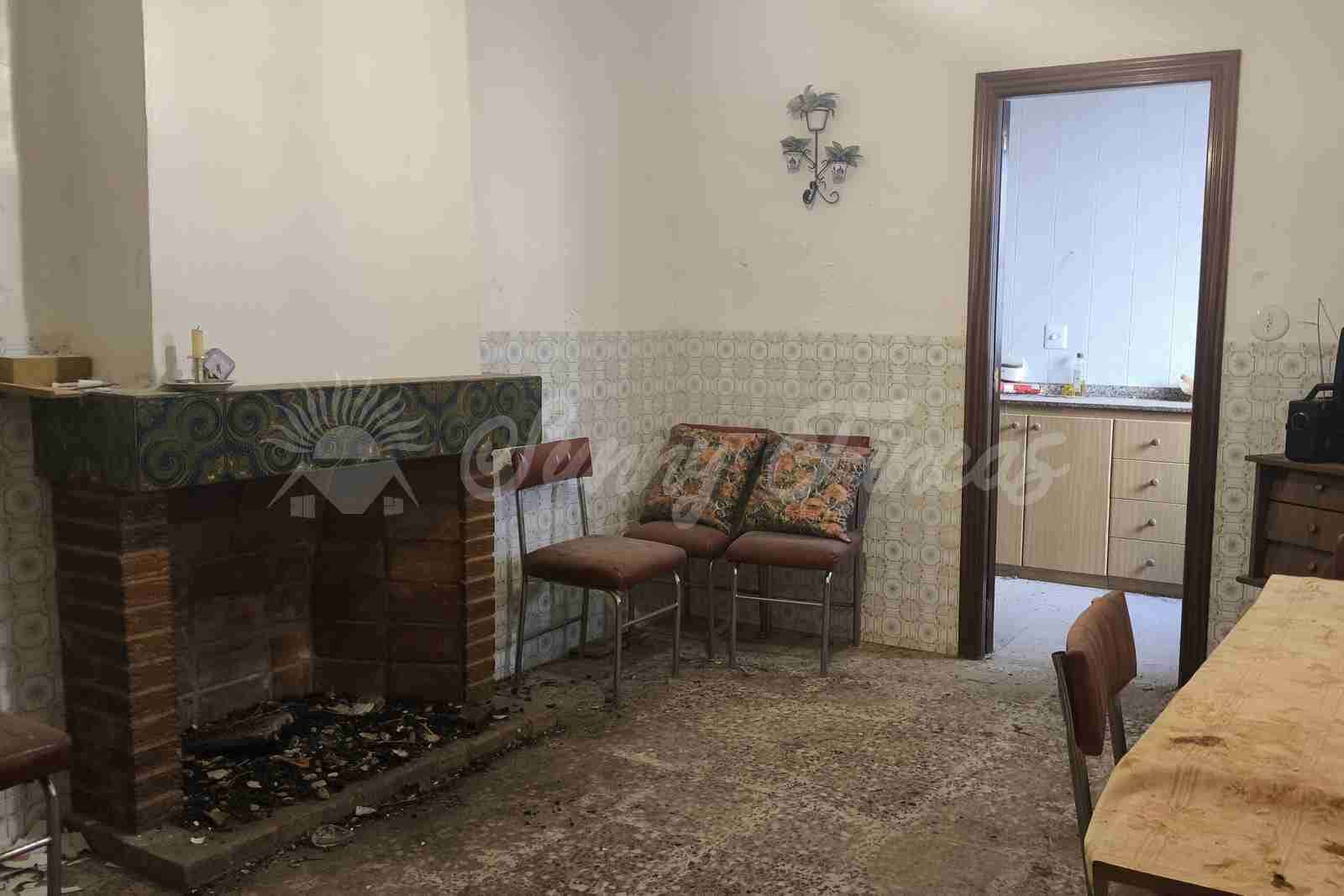 5 soveværelse Finca/Landehus til salg i Canada - € 57.000 (Ref: 9941207)