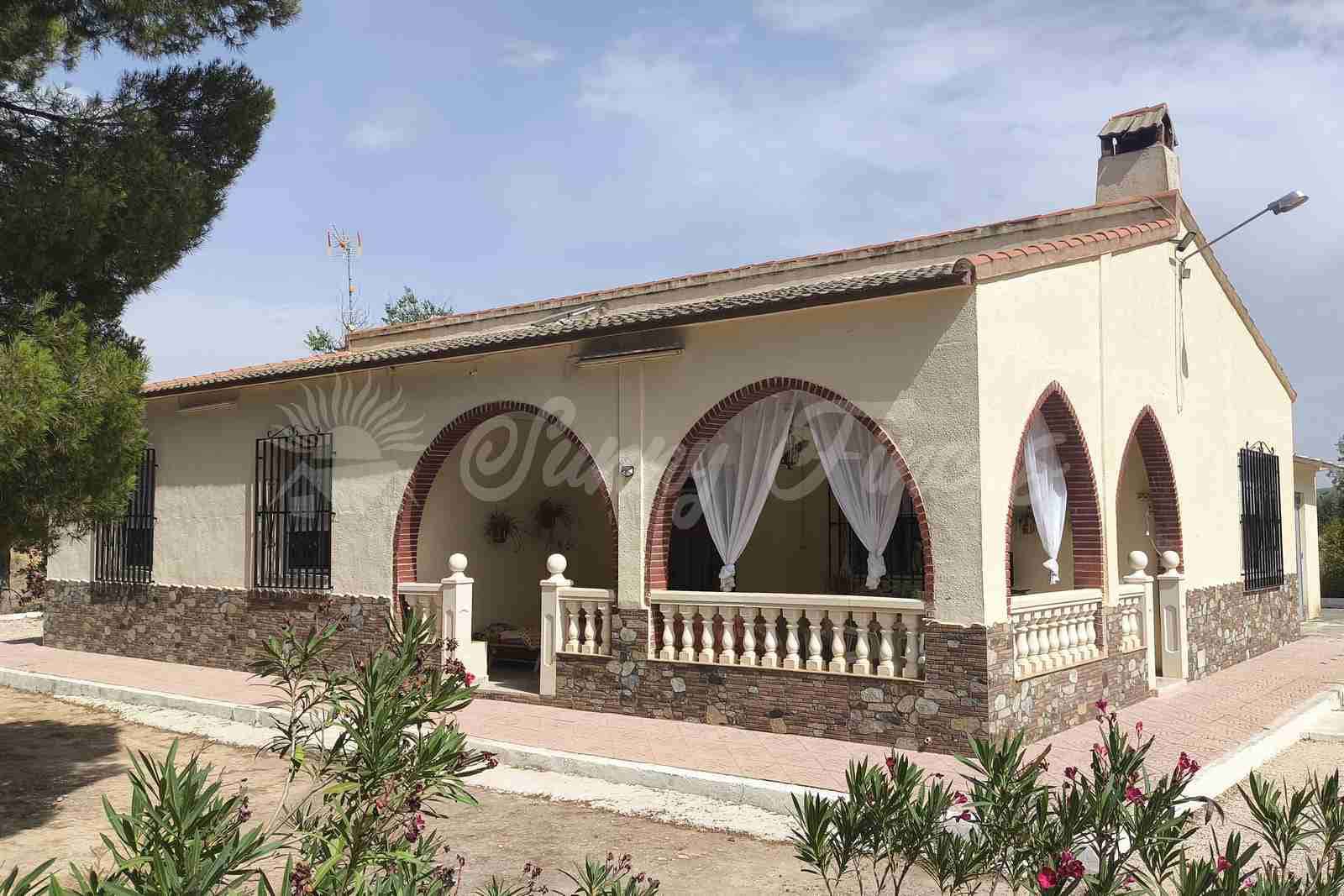 4 camera da letto Finca/Casa di Campagna in vendita in Yecla con piscina garage - 219.000 € (Rif: 9961697)