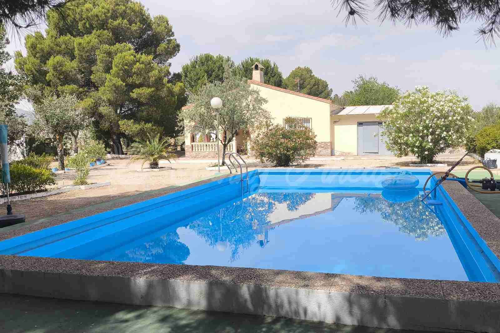 4 camera da letto Finca/Casa di Campagna in vendita in Yecla con piscina garage - 219.000 € (Rif: 9961697)