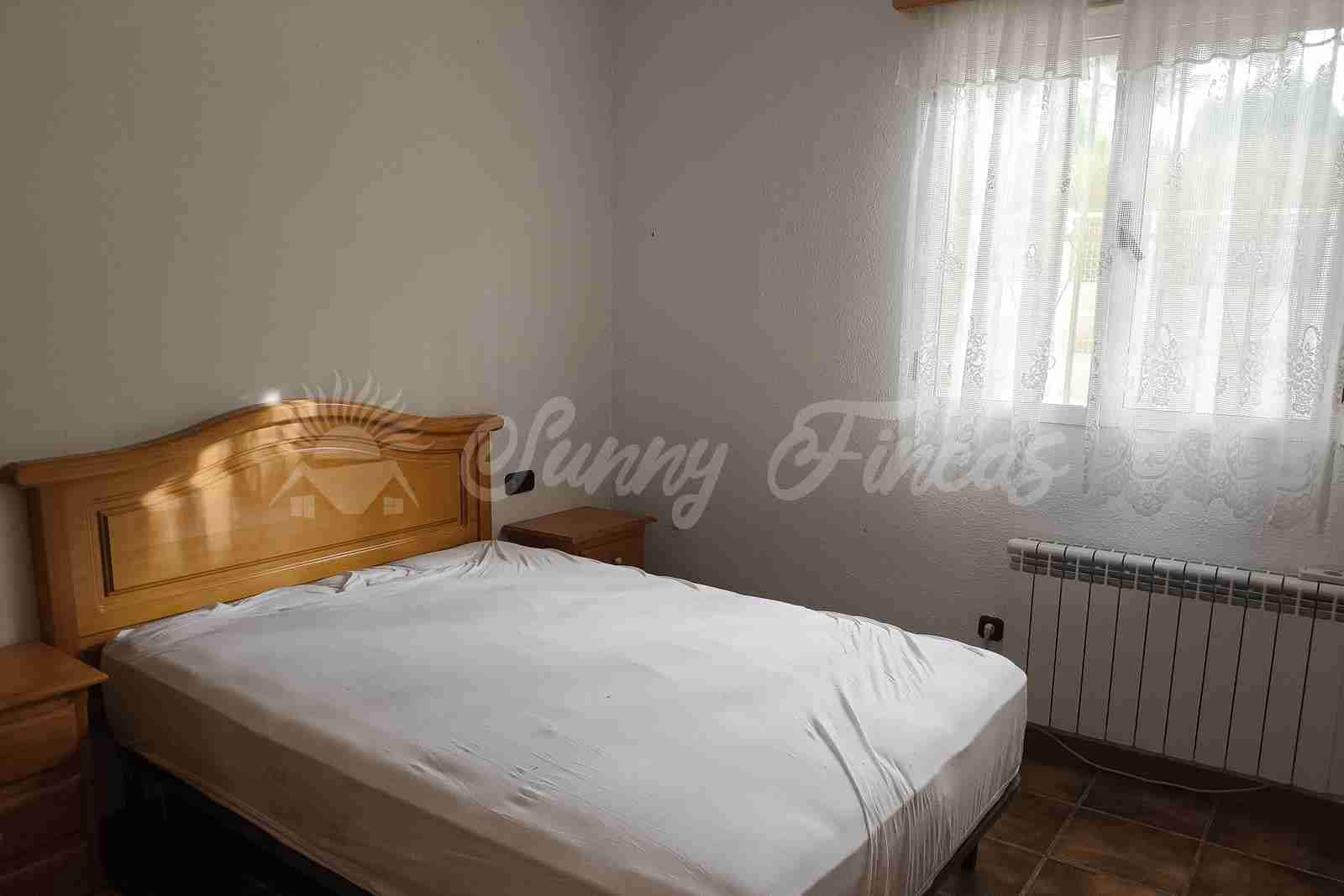 5 slaapkamer Villa te koop in Yecla met zwembad garage - € 287.000 (Ref: 9976114)