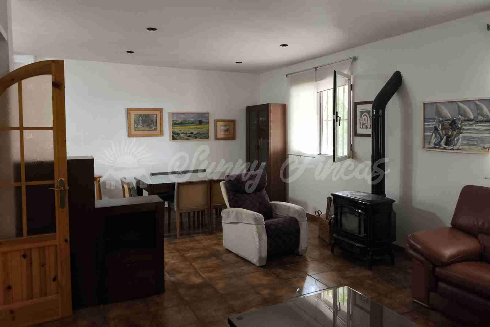 5 slaapkamer Villa te koop in Yecla met zwembad garage - € 287.000 (Ref: 9976114)
