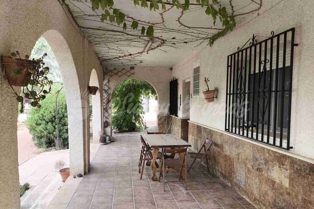 5 slaapkamer Villa te koop in Yecla met zwembad garage - € 287.000 (Ref: 9976114)