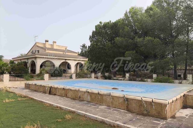 5 slaapkamer Villa te koop in Yecla met zwembad garage - € 287.000 (Ref: 9976114)