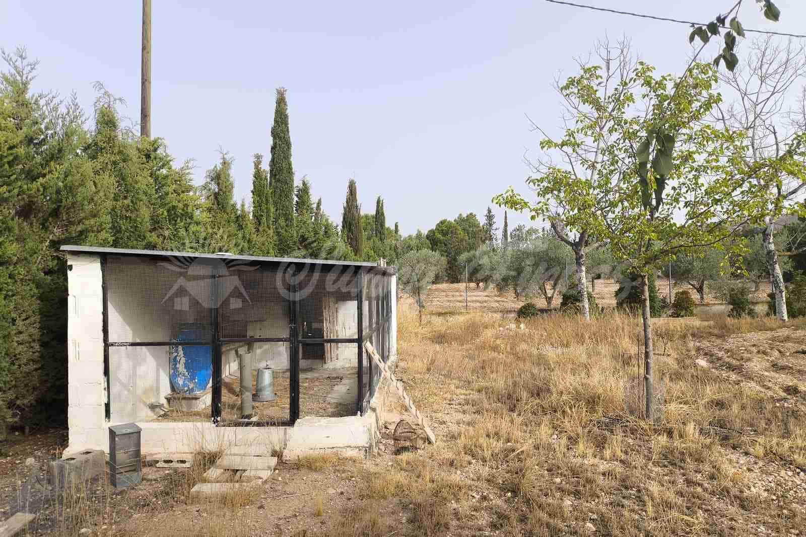 5 slaapkamer Villa te koop in Yecla met zwembad garage - € 287.000 (Ref: 9976114)