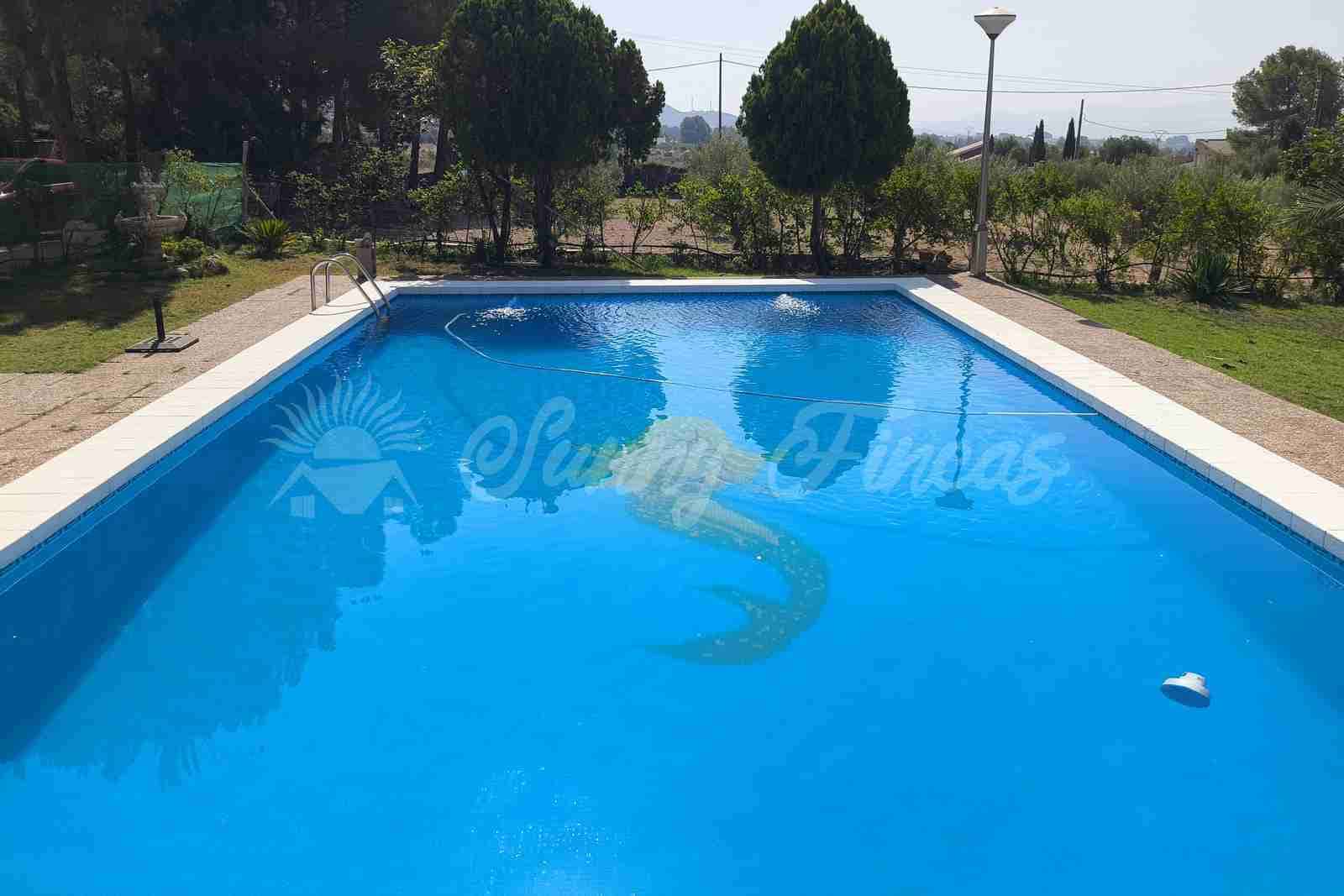 4 Zimmer Finca/Landgut zu verkaufen in Yecla mit Pool Garage - 315.000 € (Ref: 9987229)