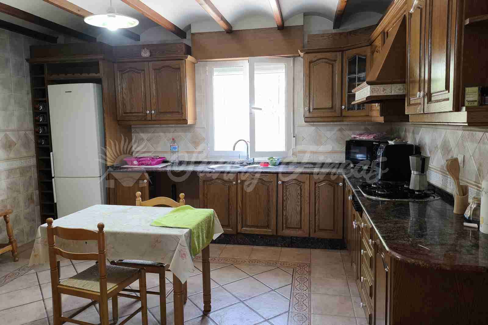 4 Zimmer Finca/Landgut zu verkaufen in Yecla mit Pool Garage - 315.000 € (Ref: 9987229)