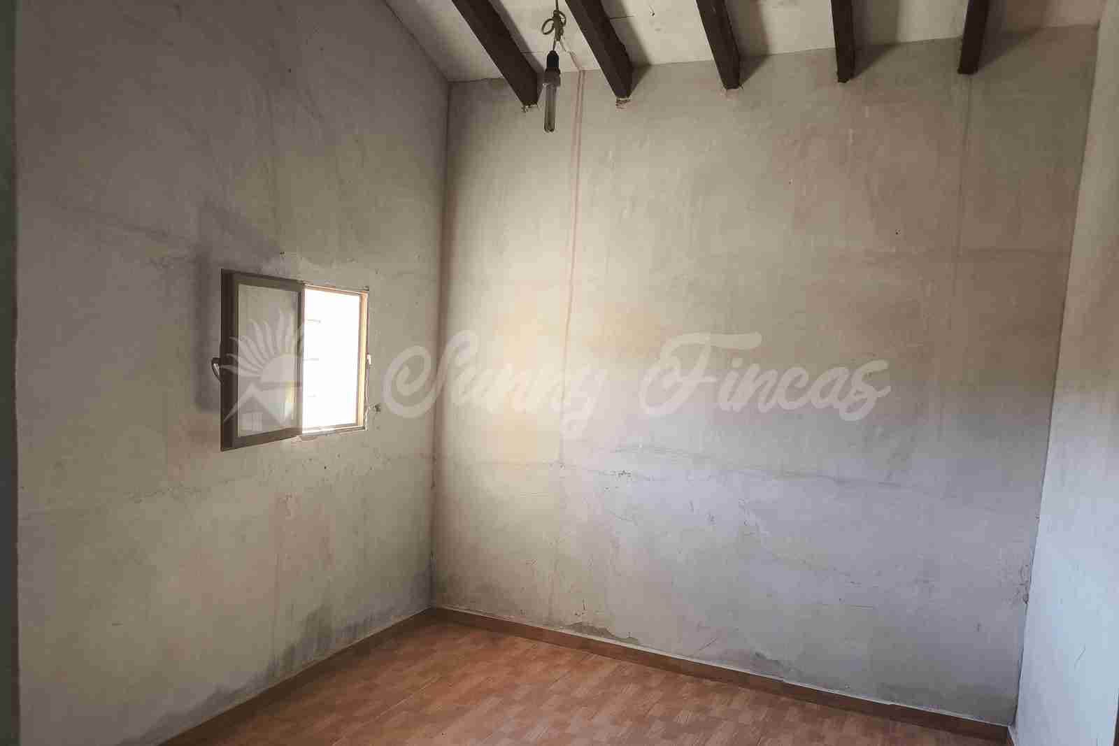 4 soverom Finca/Herregård til salgs i La Romana med garasje - € 149 000 (Ref: 9989410)