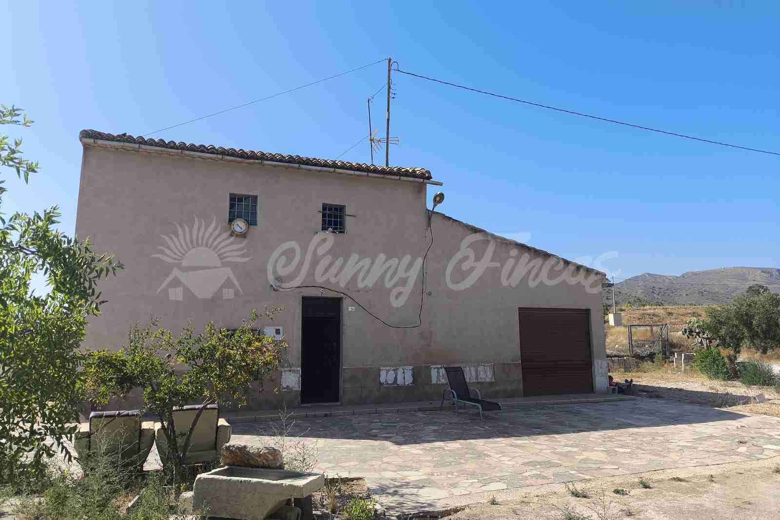 4 soverom Finca/Herregård til salgs i La Romana med garasje - € 149 000 (Ref: 9989410)