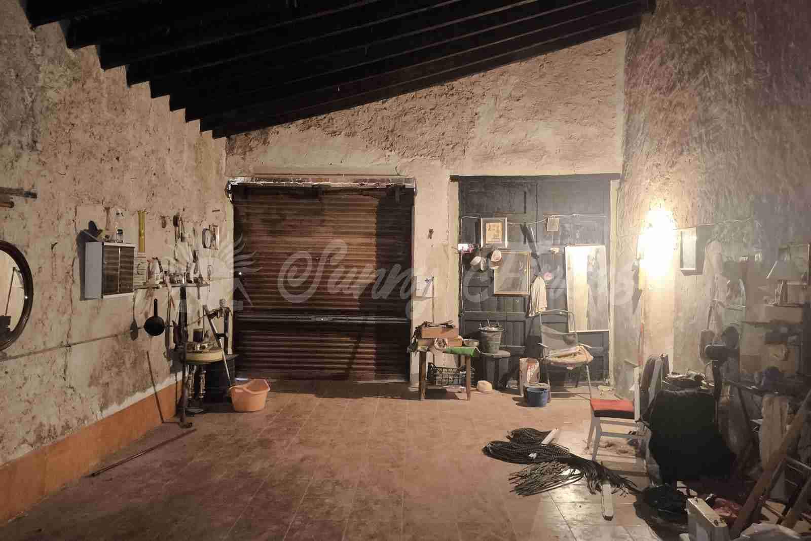 4 soverom Finca/Herregård til salgs i La Romana med garasje - € 149 000 (Ref: 9989410)