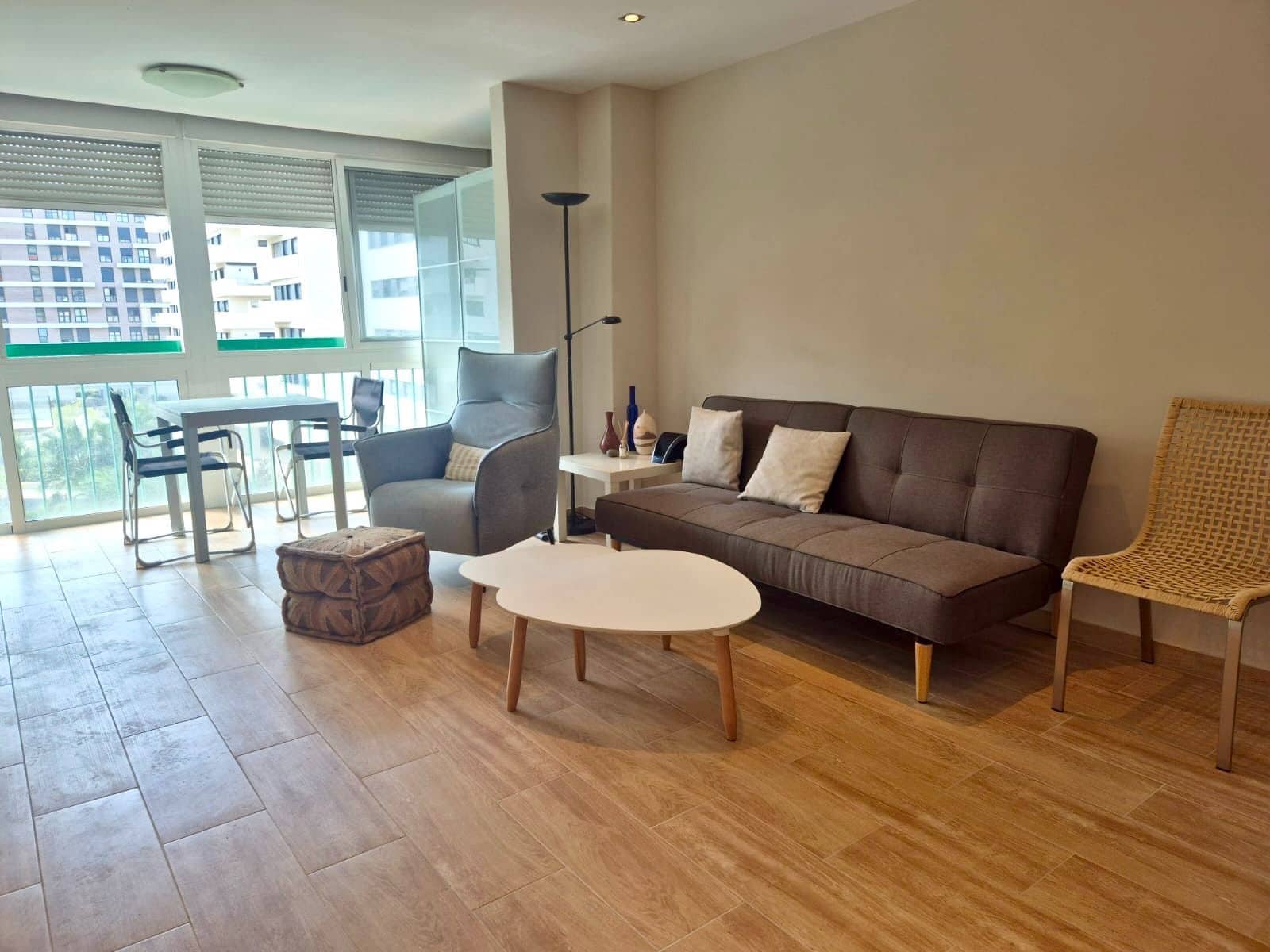 Studio do wynajęcia w Miasto Alicante / Alacant z basenem - 895 € (Ref: 10018269)