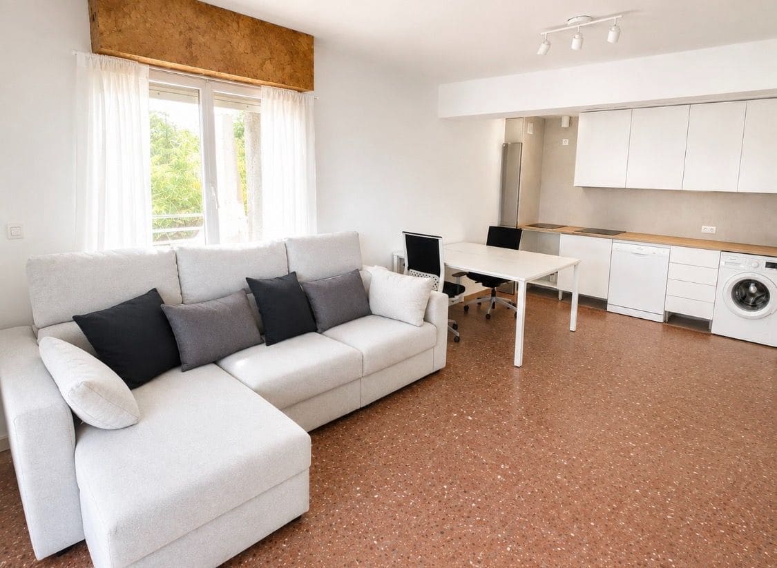 2 soveværelse Lejlighed til salg i Pareja med garage - € 126.000 (Ref: 10023619)