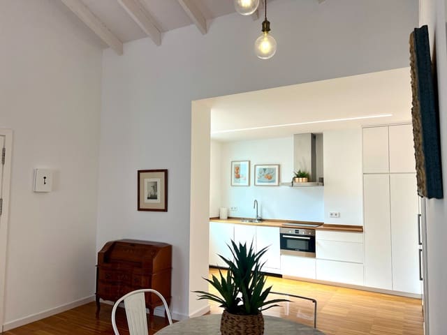 2 slaapkamer Penthouse te huur in Ensanche - Diputacion, Alicante stad - € 1.400 (Ref: 10031537)