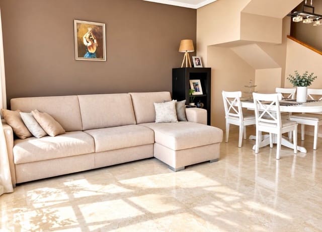 3 soverom Hus til salgs i Alicante Golf, Alicante by med svømmebasseng garasje - € 450 000 (Ref: 10070380)
