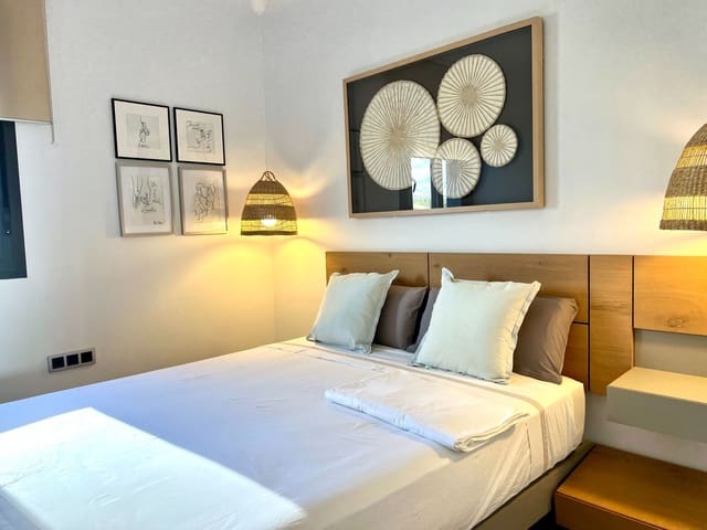 3 bedroom Apartment for rent in Playa Poniente, Benidorm with pool garage - € 3,900 (Ref: 8777409)