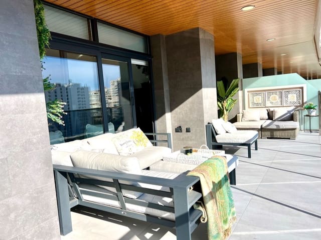 3 bedroom Apartment for rent in Playa Poniente, Benidorm with pool garage - € 3,900 (Ref: 8777409)