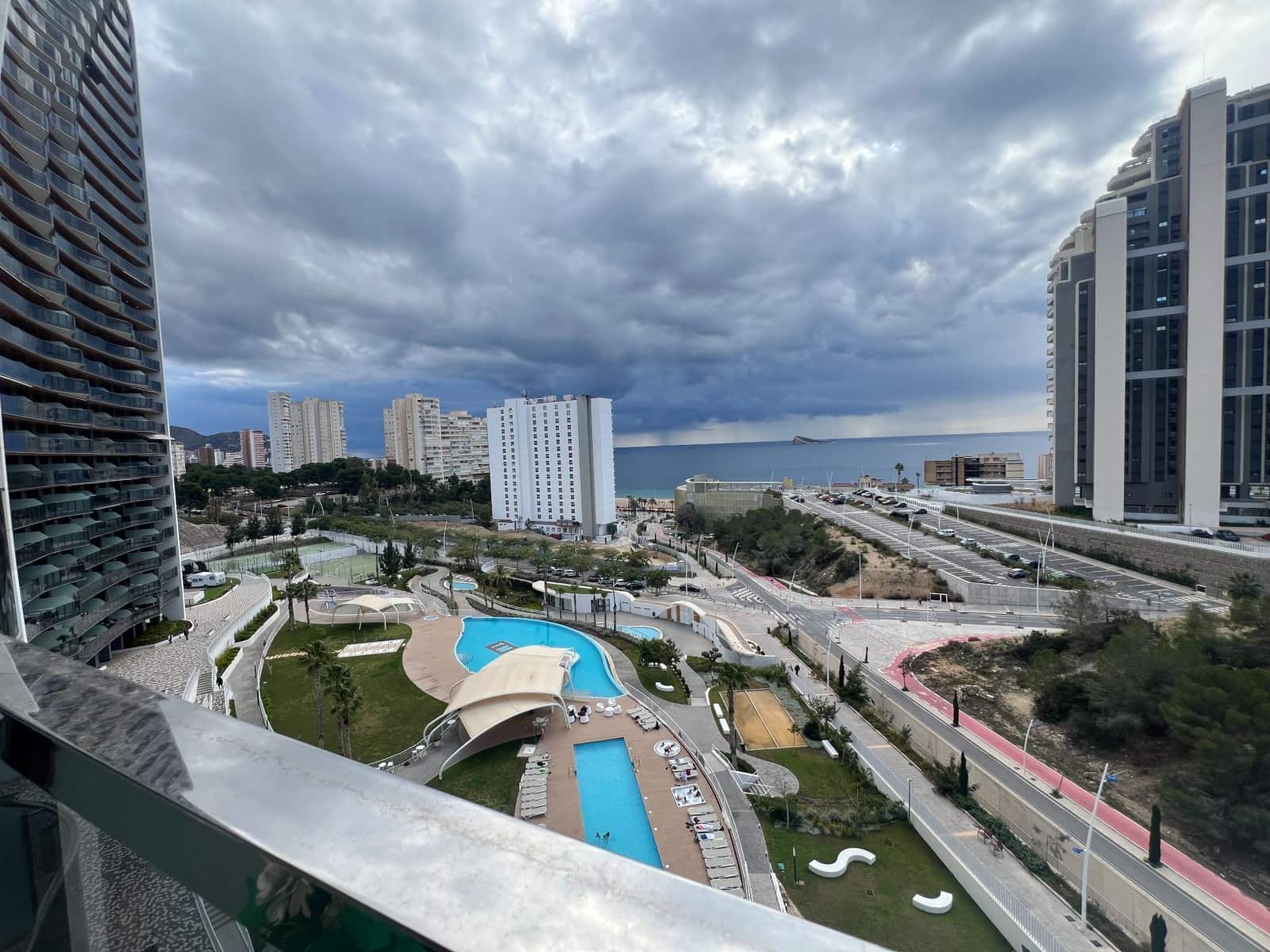 3 bedroom Apartment for rent in Benidorm with pool garage - € 3,900 (Ref: 8777409)