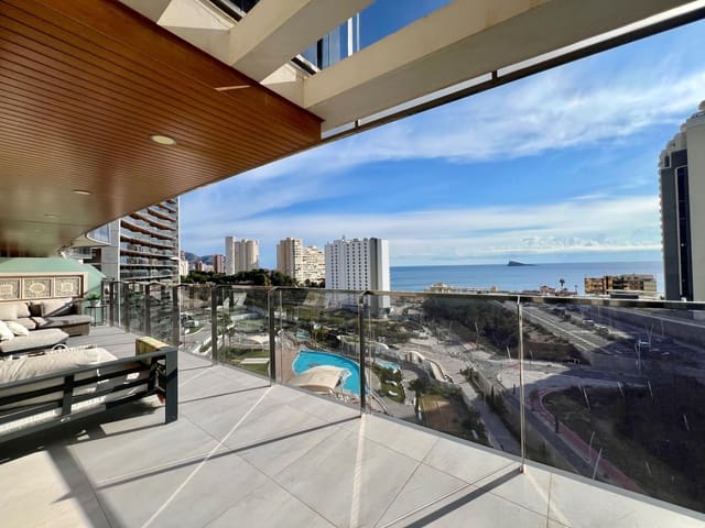 3 bedroom Apartment for rent in Playa Poniente, Benidorm with pool garage - € 3,900 (Ref: 8777409)